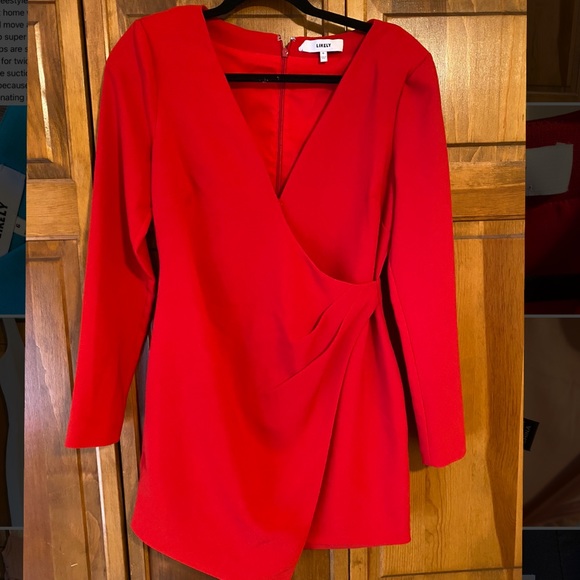 Red long sleeve Likely mini cocktail dress size 6 worn once - Picture 3 of 3